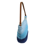 Retro three-color gradient woven tote bag, a versatile straw shoulder bag perfect for summer commuting and vacations.